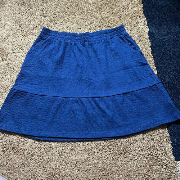 Lands End Flowy A-Line Skirt with Pockets - Picture 1 of 4